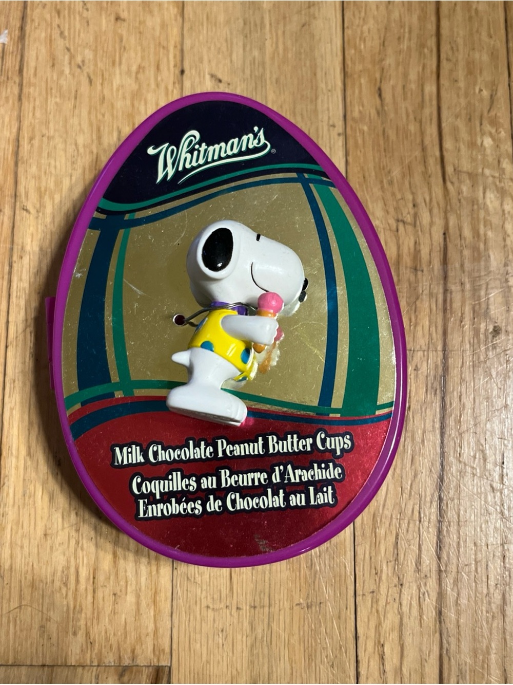 Vintage Snoopy with empty plastic easter egg-whitmans chocolate